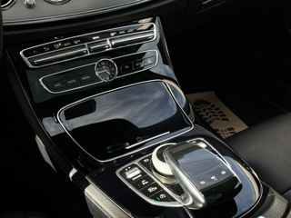 Mercedes E-Class foto 16