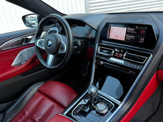 BMW 8 Series foto 8