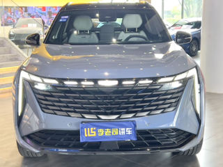 Geely Atlas foto 2