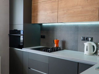 Ap. 3 cam., 82 м², 15/16 et.