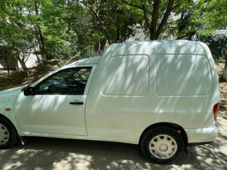 Volkswagen Caddy foto 2