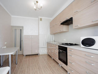 Apartament cu 2 camere, 74 m², Botanica, Chișinău foto 6