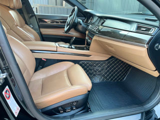 BMW 7 Series foto 19