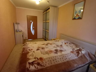 Ialoveni, apartament cu 3 odai separate. Incalzire autonoma! foto 3