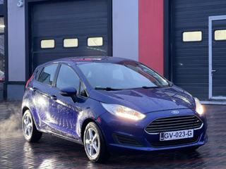 Ford Fiesta foto 8