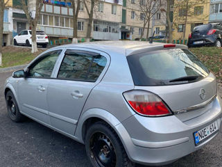 Opel Astra foto 2