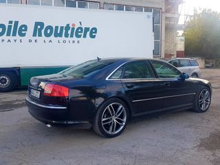 Audi A8 foto 3