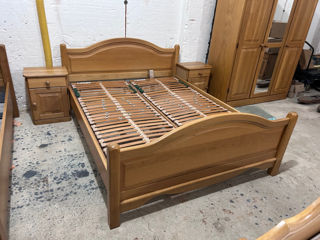 Vand dormitoare din lemn natural foto 1