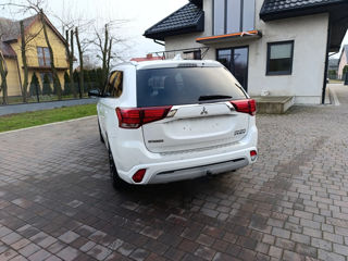 Mitsubishi Outlander foto 8