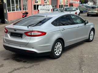 Ford Mondeo foto 4