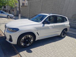 BMW iX3 foto 3