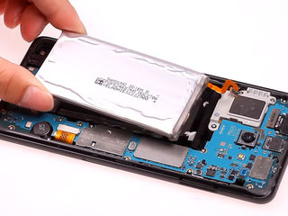 Samsung Galaxy A6+ 2018 Bateria nu se încarcă? О vom înlocui fără probleme! foto 1