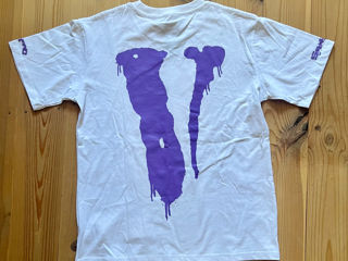 V-lone tee foto 2