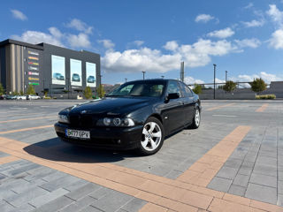 BMW 5 Series foto 1