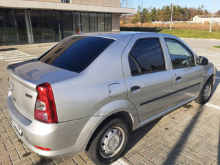 Dacia Logan foto 2