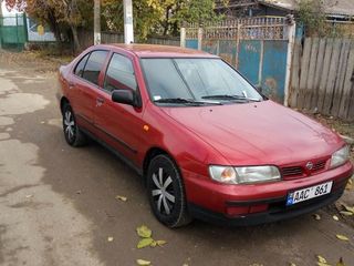 Nissan Almera foto 2