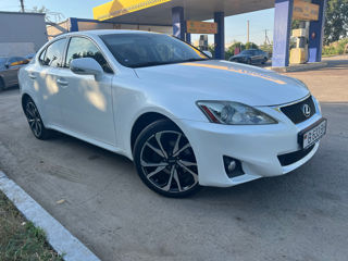 Lexus IS Series