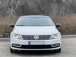 Volkswagen Passat CC foto 2