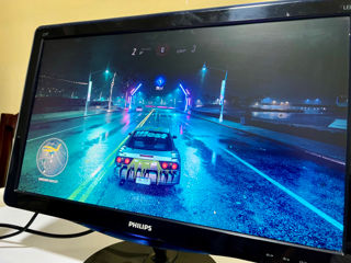 Срочно Urgent !!! Monitor Phillips  (22") 1920 x 1080 Full HD HDMI DVI VGA   -- 850 lei foto 3