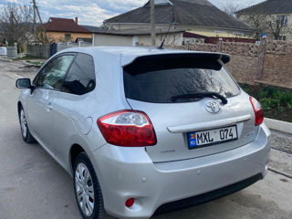 Toyota Auris foto 2