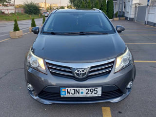 Toyota Avensis foto 6