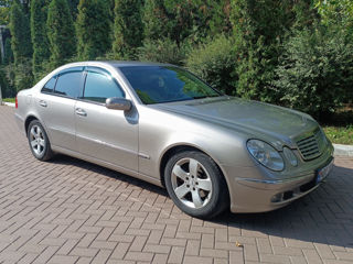 Mercedes E-Class foto 6