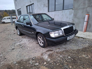 Mercedes Series (W124)