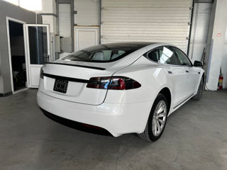 Tesla Model S foto 3