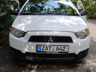 Mitsubishi Colt foto 1