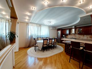 Apartament de Lux 120 m2 Centru 2 dormitoare + living Testimiteanu. Oferta unica- 770 €/m2 foto 3