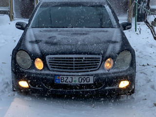 Mercedes E-Class foto 4