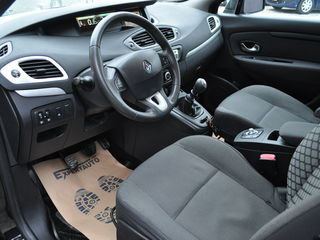 Renault Grand Scenic foto 9