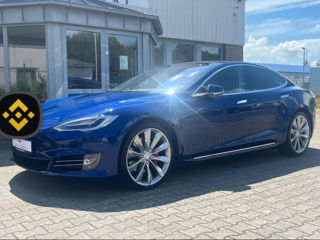 R21 Tesla Model S