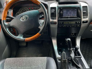 Toyota Land Cruiser Prado foto 5