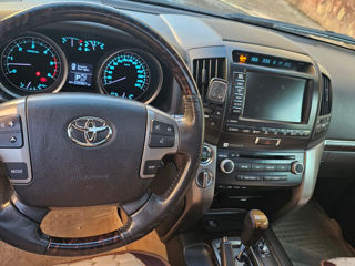 Toyota Land Cruiser foto 8