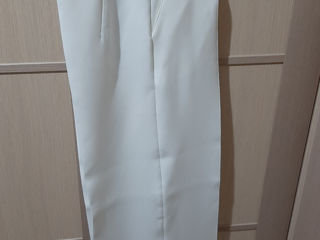 Продам белый модный костюм foto 4