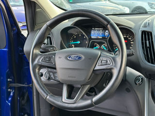 Ford Kuga foto 8