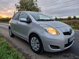 Toyota Yaris foto 10