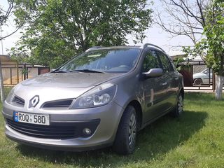 Renault Clio foto 1