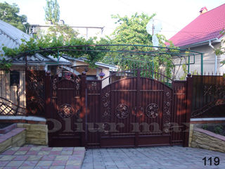 Porți, garduri, balustrade , copertine, gratii,  uși metalice și alte confecții din  fier forjat foto 2