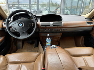 BMW 7 Series foto 8