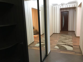 Apartament cu 2 camere, 67 m², Botanica, Chișinău foto 1