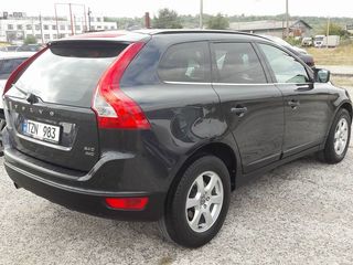 Volvo XC60 foto 1