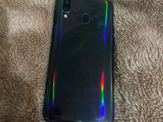 Samsung a40   2019 foto 3