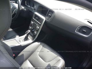 Volvo S60 foto 3