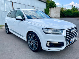 Audi Q7 e-tron foto 2