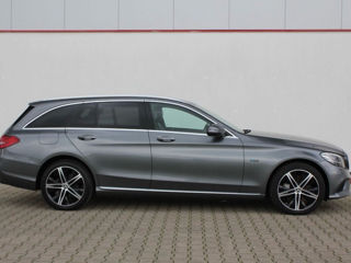 Mercedes C-Class Wagon foto 4