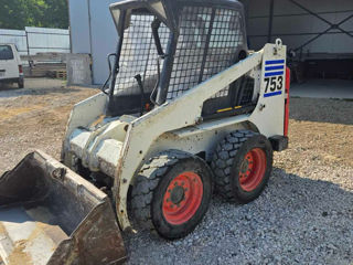 Mini încărcător Bobcat 753 фото 1