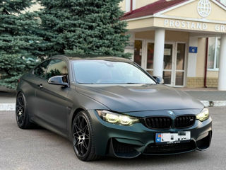 BMW M4 foto 1