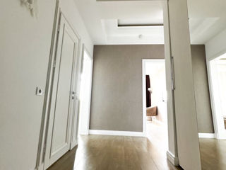 Apartament cu 2 camere, 80 m², Botanica, Chișinău foto 8